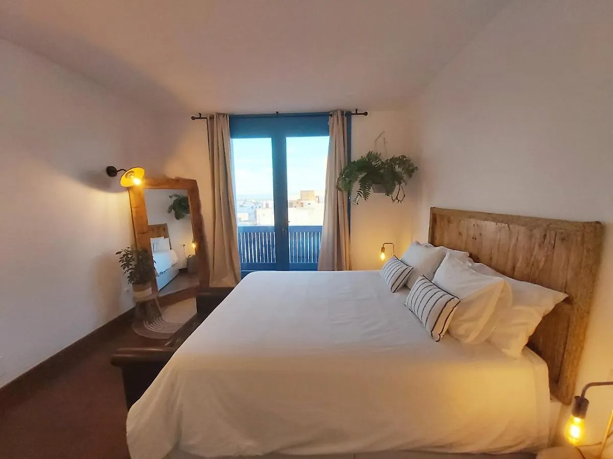El Balcon Blue, Cotillo